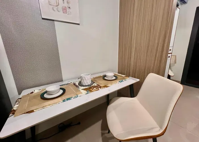 Apartment Very Mall Of *